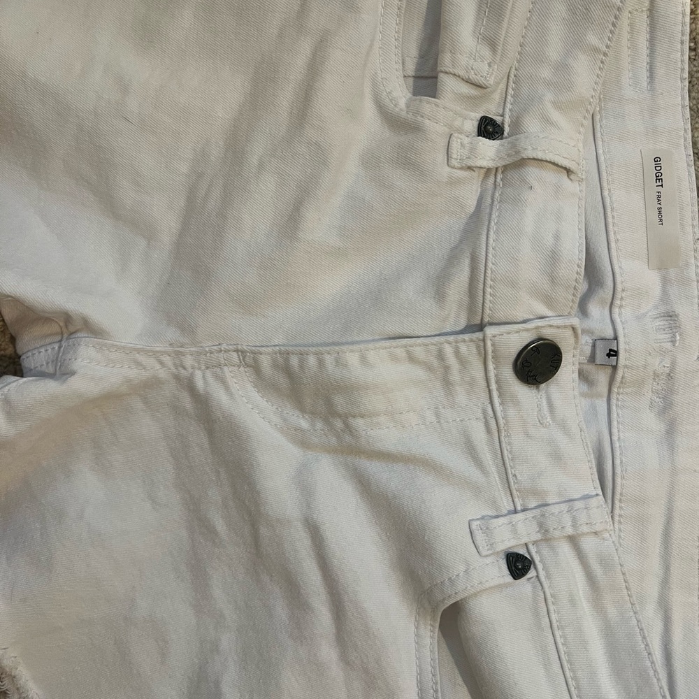 Gidget Fray Short, SZ 4